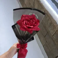 گل رز روبانی