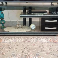 میز تلویزیون شیشه ای