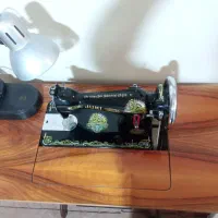 پایه SINGER کاملا در حد نو|چرخ خیاطی و ریسندگی|مشهد, جنت|دیوار