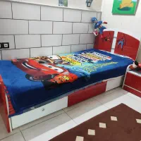 تخت . میز تحریر. میز عسلی.عروسک چین