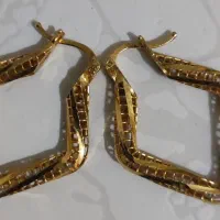 گوشواره کاملا سالم