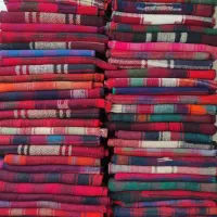 موج دستباف و رنگ گیاهی اصیل|گلیم، جاجیم، گبه|سنندج, |دیوار