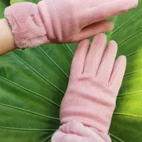 دستکش خزدار|لباس|رشت, کوی یخ|دیوار