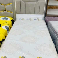 تخت ۹۰ آرام
