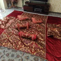 روی تختی دو نفره اماراتی