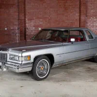 تعمیر ماشین های قدیمی و کلاسیک جیپ کادیلاک شورلت