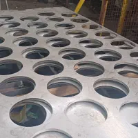 نیازمند سنگ زن و تمیزکار