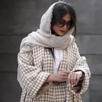 پالتو و سرهمی رنگ کرم