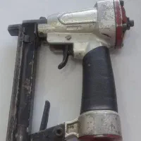 پیچ گوشتی فشاری و منگنه بادی