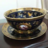 قاب و قدح|کلکسیون اشیاء عتیقه|میانه, |دیوار