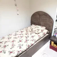 تخت یک نفر * بدون میز داخلش *