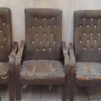 صندلی چوبی