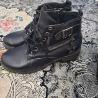 کفش مجلسی|کیف، کفش، کمربند|تربت جام, جامرود|دیوار