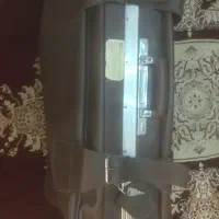 چمدان مسافرتی زمان پهلوی|کیف، کفش، کمربند|پرند, فاز ۶|دیوار