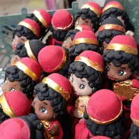 رنگ آمیزی مجسمه