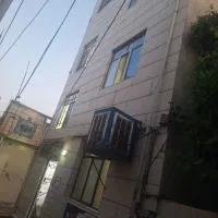 ساختمان در س طبقه