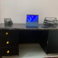 میز تحریر و اداری