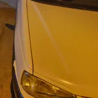 پژو پارس سفید مدل 92 بدون رنگ