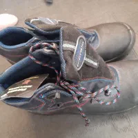 کفش کار ایمنی|کیف، کفش، کمربند|میبد, |دیوار