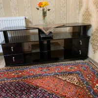 میز تلویزیون شیشه ای سایز بزرگ