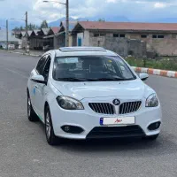 برلیانس ۳۲۰در حد نو