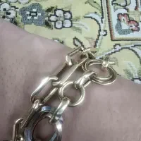 150گرم طلای در حد نو شامل