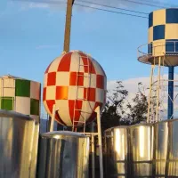 تانکر مخزن فلزی رنگی و زیبا