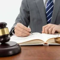 وکیل دادگستری/ وکالت با ۵۰ درصد تخفیف حق الوکاله
