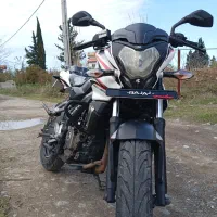ns 200