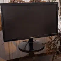 مانیتور ۱۹اینچ سالم