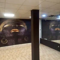 نصاب کاغذدیواری و پوستر با ضمانت نصب