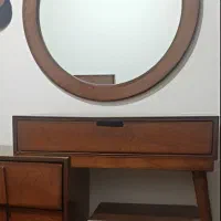 آینه کنسول در حدنو