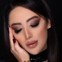 انجام خدمات رنگ انواع لایت میک آپ شینیون‌ کوتاهی|خدمات آرایشگری و زیبایی|شیراز, فرهنگ شهر|دیوار