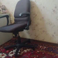 صندلی درحد نو با رو کش