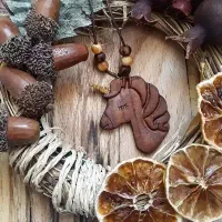 ساخت و طراحی گردنبند چوبی