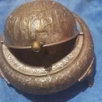 ظروف قدمت دار با طراحی هخامنشی