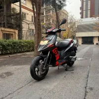 آپریلیا sr160