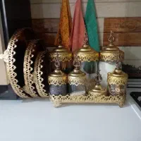 پاسماوری وسه تا سینی طلایی مناسب اشپزخانه