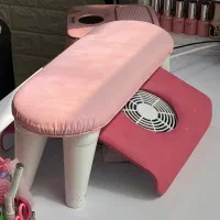 فن ناخنکاری صورتی