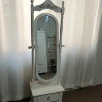 میز آیینه قدی