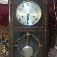 تعدادی اشیاء عتیقه بلوری و ساعت عتیقه|کلکسیون اشیاء عتیقه|اصفهان, شاهد|دیوار