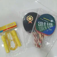 راکت پینگ پنگ و طناب ورزشی