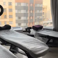 فروش تخت مژه و وسایل سالن