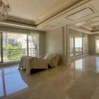 ۲۱۰ متر ۴ خواب ۸ ساله ۲ پارکینگ لوکس اباذر