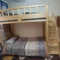 تخت دو طبقه چوبی