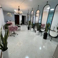 استخدام نیروی اصلاح ابرو ،کوتاهی،مژه،ناخن