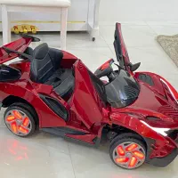 ماشین شارژی فراری بسیار شیک و کم کار|اسباب و اثاث بچه|بجنورد, |دیوار