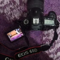دوربین 60D با لنز 18-135 stm با کیف