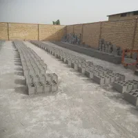 کارگر ساده کارگاه بلوک زنی