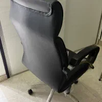 تجهیزات ارایشگاهی (میز،تخت،صندلی)|آرایشگاه و سالنهای زیبایی|محمودآباد, |دیوار